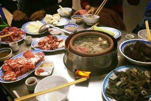 Quán Ăn Quán Nhà Sàn Cường Béo - Gà Ri Lẩu Đuôi Bò