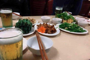 Quán Nhậu Bia Hà Nội Vàng - Bia Lẩu Các Món