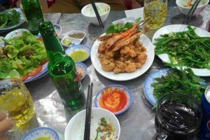 Quán Nhậu Bia Hơi Việt Hà - Nguyễn Hoàng Tôn