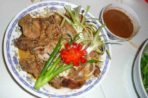 Quán Nhậu Cầu Vượt Quán - Nhậu Bình Dân