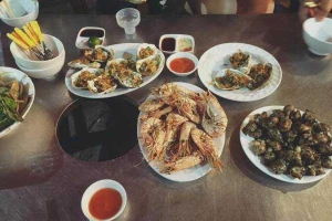 Quán Nhậu Cơm Chờ Việt Hải
