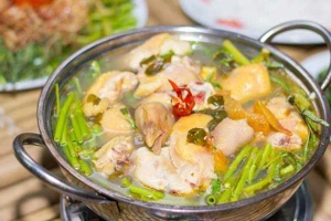 Quán Nhậu Cột Đèn Bistro - Hải Sản & Các Món Lẩu