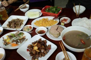 Quán Nhậu Ngói Xanh - Bia Hơi & Các Món Nhậu