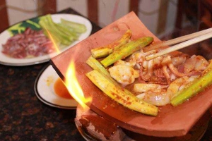 Quán Nhậu Nướng Ngói Hà Nội