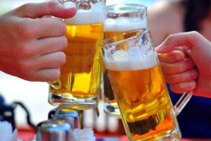 Quán Nhậu Paderborner Bier Und Wurst - Bia Đức