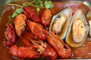 Quán Nhậu Phàm Nguyễn Crawfish - Tôm Hùm Đất & Ốc
