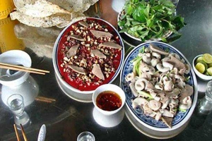 Quán Nhậu Quán 52 - Cháo Lòng, Tiết Canh & Các Món Nhậu Bình Dân