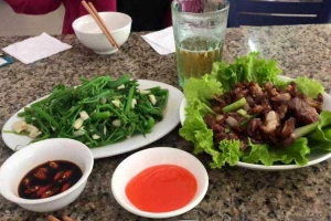 Quán Nhậu Sen Đỏ - Bia Hơi & Lẩu