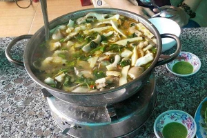 Quán Nhậu Tao Ngộ - Lẩu Gà Lá É