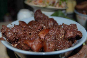 Quán Nhậu Thịt Chó Biên Lương - Lê Hồng Phong