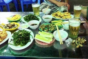 Quán Nhậu Thuý Xồm Quán - Bia Hơi Và Các Món Nhậu