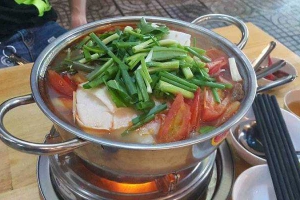 Quán Nhậu Tới Bến - Bia Hơi & Lẩu Nướng
