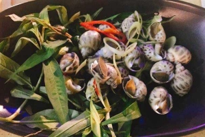 Quán Nhậu Tư Ốc Lầu 2 - Cua Cà Mau