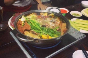 Quán Nhậu Vua Lẩu Quán - Mỗ Lao