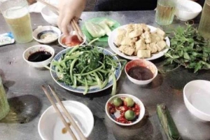 Quán Ăn Quán Nóng - Cơm Bình Dân & Bia Hơi Hà Nội