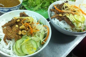 Quán Ăn Phương Oanh - Bún - Bánh Xèo & Nem Lụi