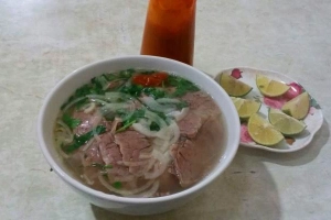 Quán Quân - Phở Bò & Cơm Rang Niêu