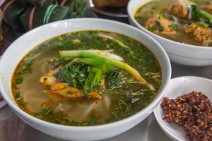Quán Ăn Quán Quê Hương - Bánh Canh Cá Lóc Quảng Trị