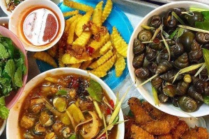 Quán Sinh Viên - Ốc, Chè & Các Món Ăn Vặt