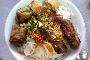 Quán Ăn Quán Thúy Hằng - Bún Thịt Nướng