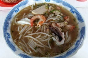Quán Ăn Quán Trang - Bún Mắm & Cơm Trưa Văn Phòng