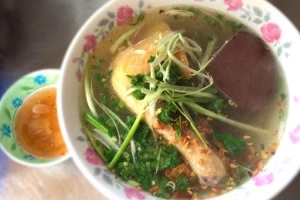 Quán Ăn Quán Trang - Mì Vịt Tiềm Thuốc Bắc