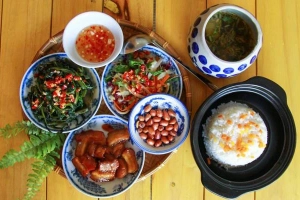 Quán Ăn Quán Việt - Ẩm Thực Miền Bắc & Cơm Văn Phòng