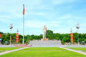 Quảng Trường Hồ Chí Minh