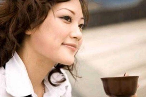Queen Cafe - Ngụy Như Kon Tum