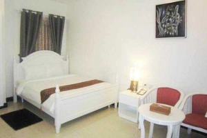 Queen Central Apartment & Hotel