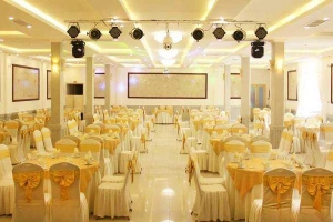 Queen Palace - Nhà Hàng Tiệc Cưới