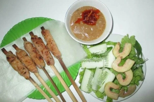 Quán Ăn Quỳnh Anh - Bún Thịt Nướng & Nem Lụi