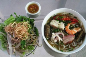 Quán Ăn Quỳnh Như - Bún Mắm, Bún Riêu & Bánh Xèo
