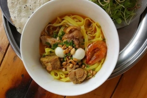 Quán Ăn Rất Quảng Quán 4 - Mỳ Quảng