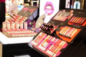 Revlon Vietnam - Parkson Hùng Vương