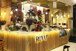 Royal Cafe - Food & Drinks