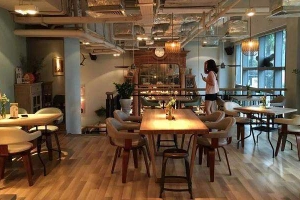 Runam Bistro Cafe - Trần Phú