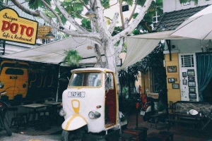 Saigon Poto Cafe & Restaurant