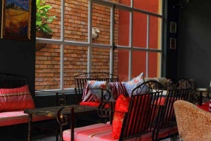 Salado Cafe - Sân Vườn & Máy Lạnh