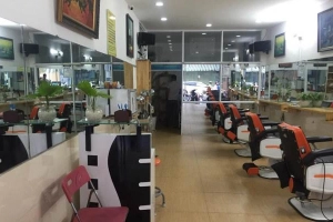 Salon Lê Tâm