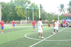 Sân bóng đá Trần Hưng Đạo