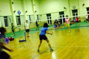 Sân cầu lông trường THCS Nghĩa Tân