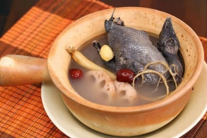 Quán Ăn Sáu Hưng - Gà Ác & Mì Cay