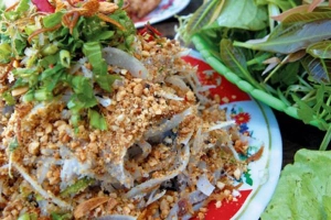 Quán Ăn Sáu Lương - Gỏi Cá & Hải Sản Tươi Sống