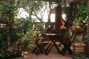 Sen Hồng Cafe - Phan Bội Châu