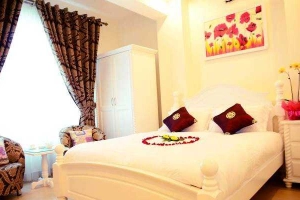 Sen Vàng Hotel - Phan Đình Phùng
