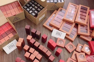 Shee Make Up - Bàn Cờ