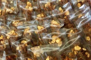 Shop online Ăn Vặt Nhà Bíu - Heo Khô Tỏi & Khô Gà Online