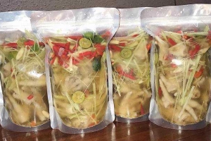Shop online Lala Kitchen - Chân Gà Sả Ớt Online