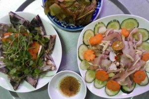 Shop online Mẹ Sâu - Giò Xào & Tai Heo Ngâm Sả Tắc Online